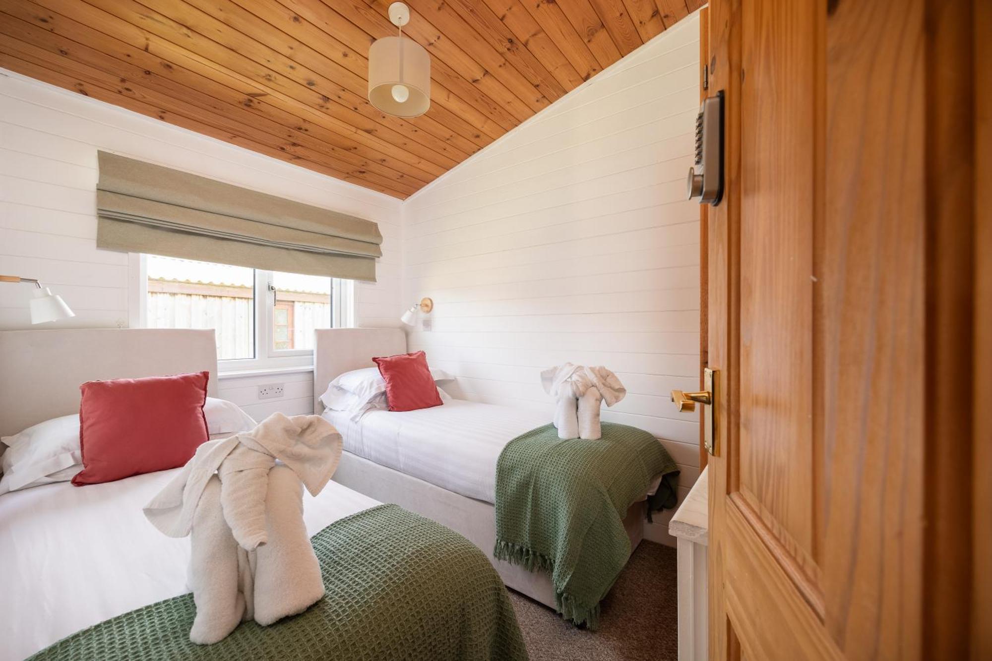 West Chalet At Tapnell Farm Yarmouth  Eksteriør bilde